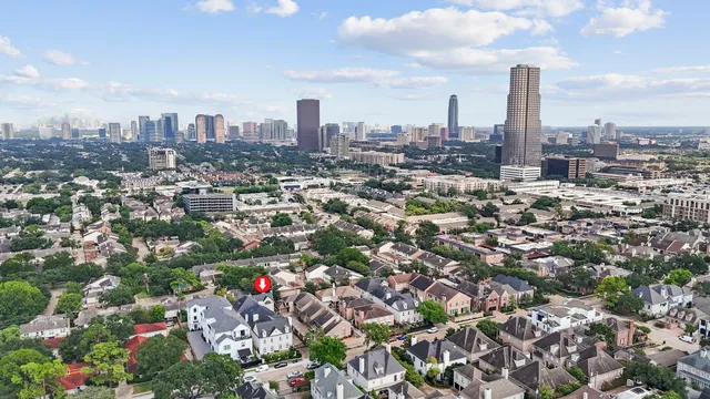 $888,000 | 1211 Nantucket Drive, Unit C, Houston, TX 77057