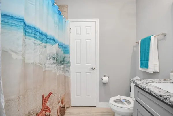 $1,500 | 7823 Gladstone Street, Unit B2, Houston, TX 77051
