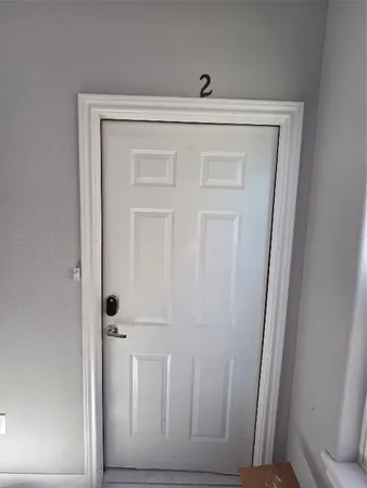 $1,500 | 7823 Gladstone Street, Unit B2, Houston, TX 77051