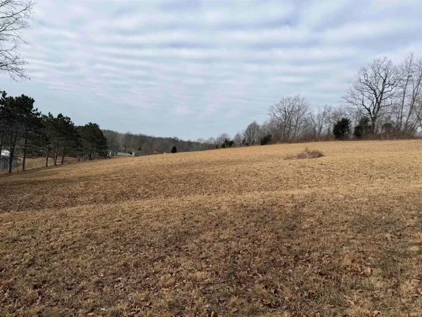 $275,000 | 4197 East State Road 58, Bloomfield, IN 47424