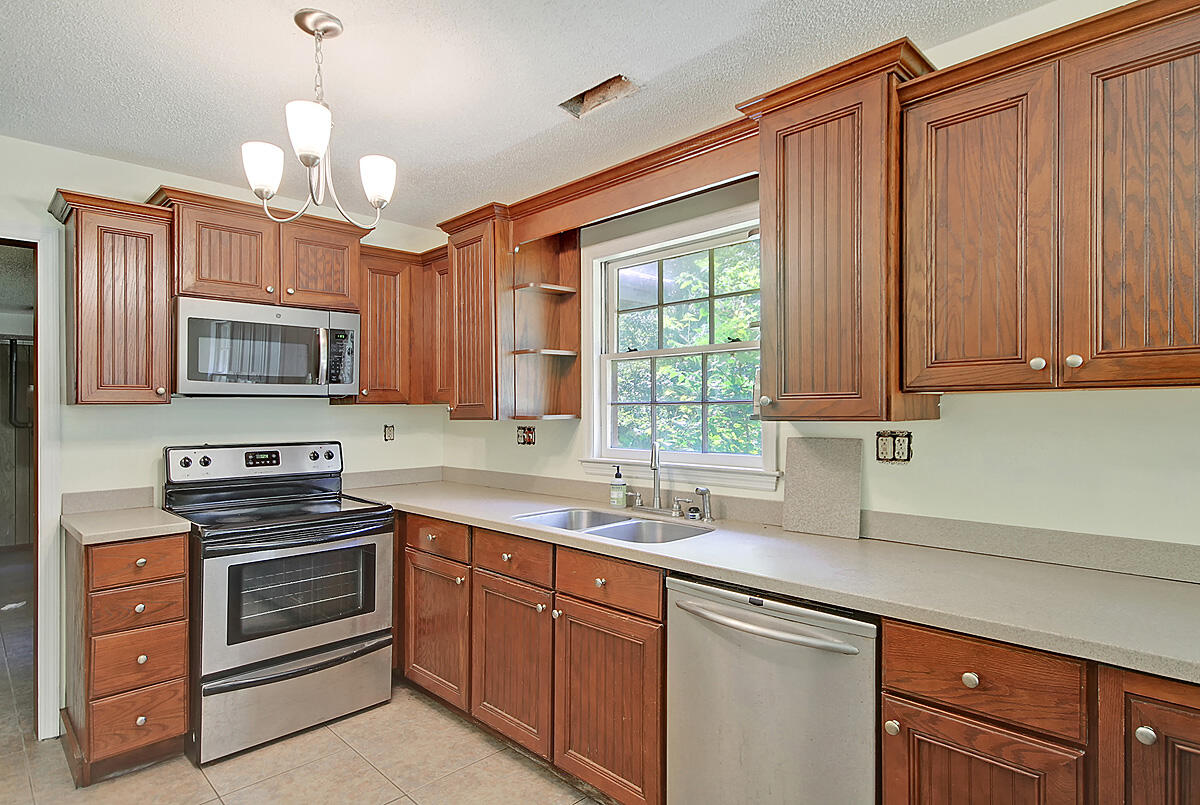526 Smoak Road Walterboro, SC 29488 - Photo 14 of 38 CREM_526 Smoak_023