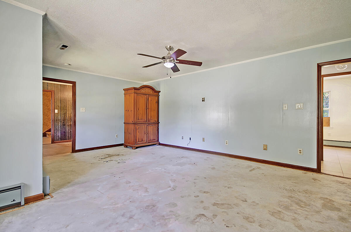 526 Smoak Road Walterboro, SC 29488 - Photo 8 of 38 CREM_526 Smoak_017