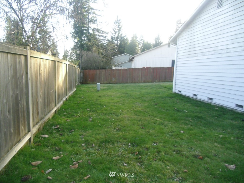 6433 Cady Road Everett, WA 98203 - Photo 5 of 6