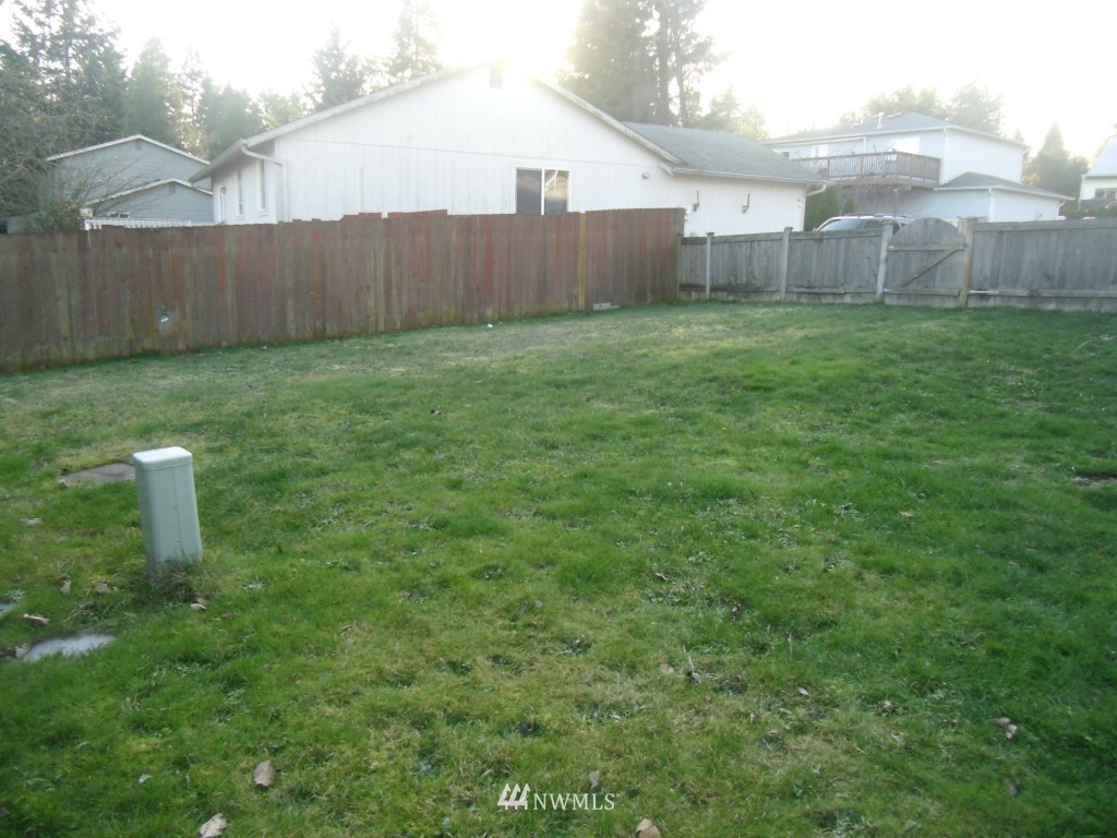 6433 Cady Road Everett, WA 98203 - Photo 6 of 6