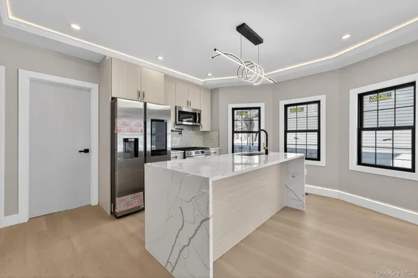 $949,000 | 176-11 137th Avenue | Rochdale