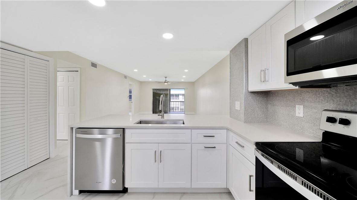 9880 Marina Boulevard, Unit 1535 Boca Raton, FL 33428 - Photo 2 of 40 Photo 2