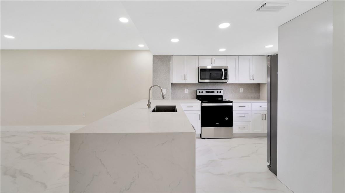 9880 Marina Boulevard, Unit 1535 Boca Raton, FL 33428 - Photo 3 of 40 Photo 3