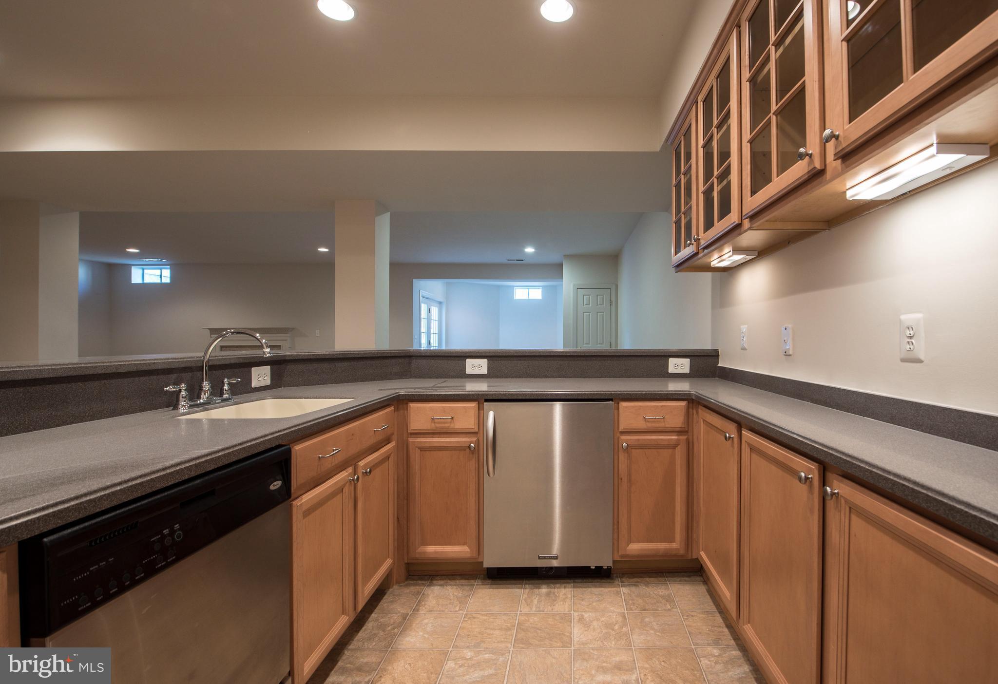 6053 Greenspring Road Fredericksburg, VA 22407 - Photo 30 of 30 Basement Wet Bar