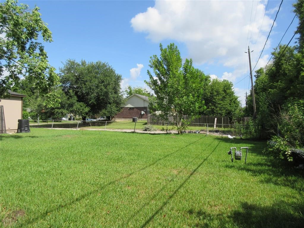 10601 Murr Way Houston, TX 77048 - Photo 11 of 43