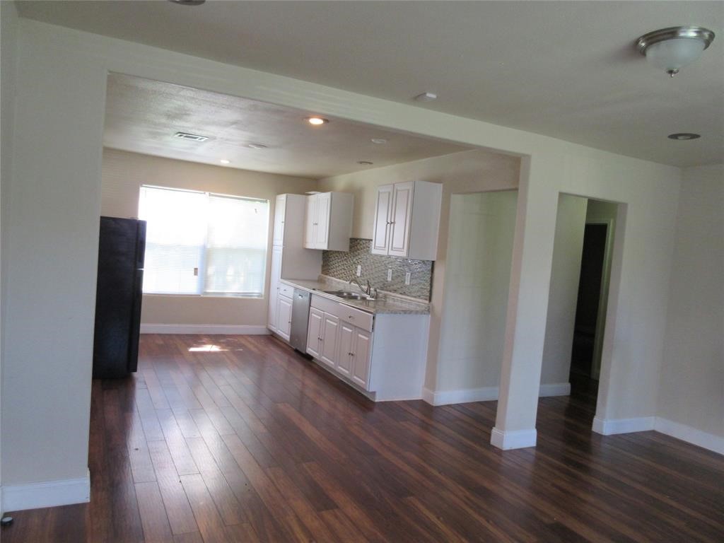 10601 Murr Way Houston, TX 77048 - Photo 9 of 43