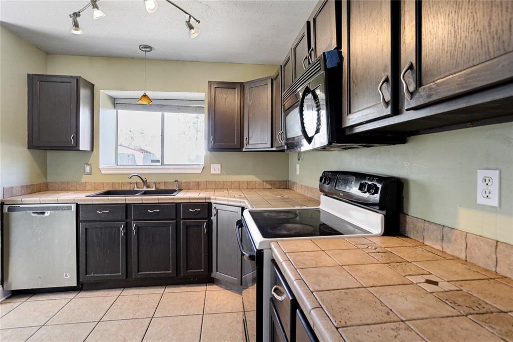 326 Raleigh Drive Slidell, LA 70460 - Photo 3 of 11 Gallery Image 3