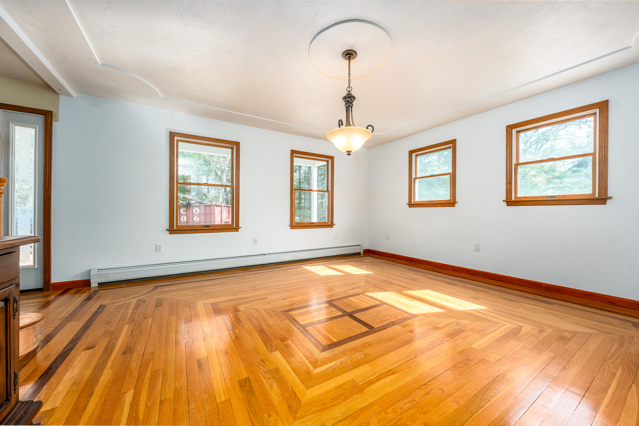 21 Clay Pond Road Buzzards Bay, MA 02532 - Photo 10 of 52 dine2