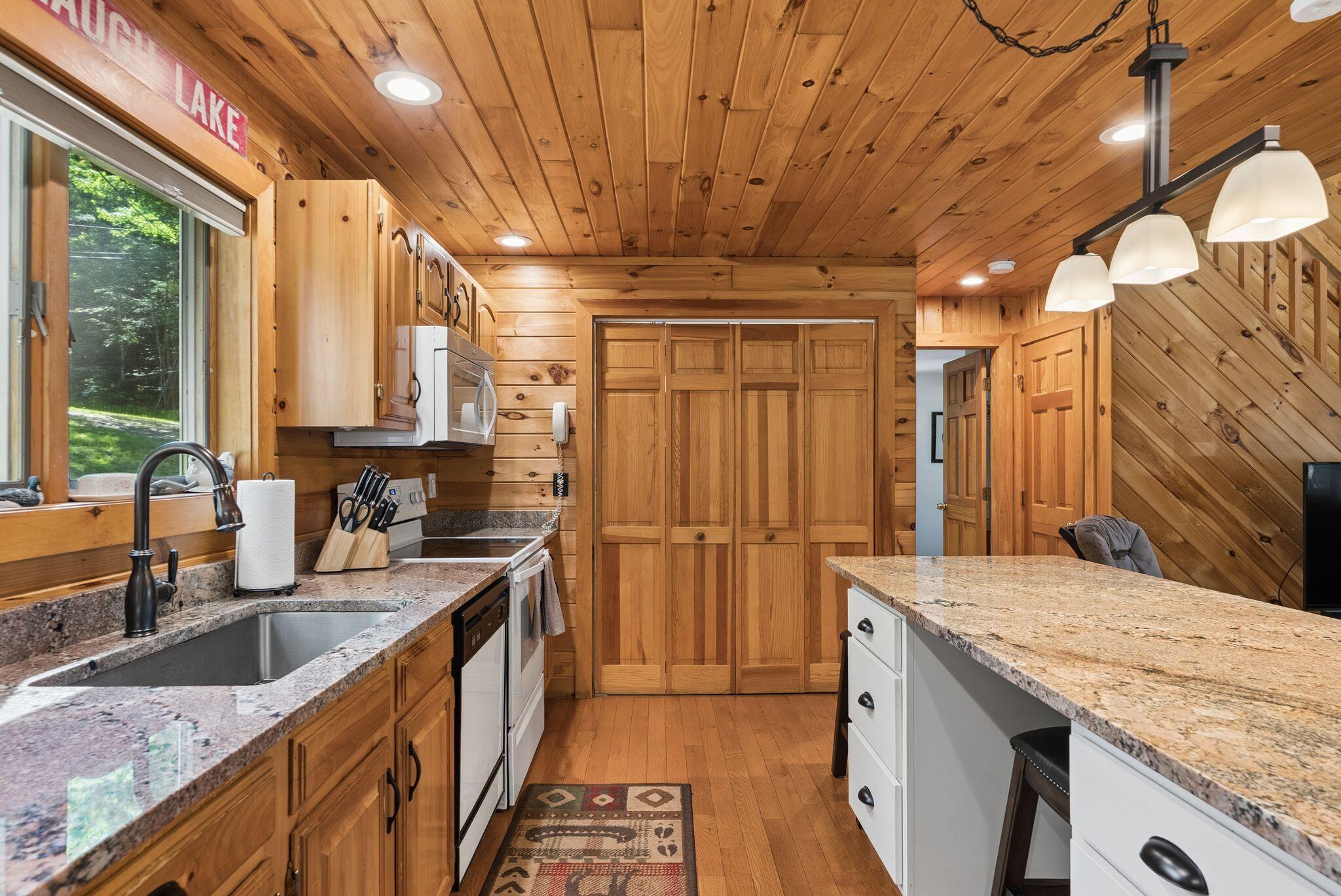 29 Beach Road Naples, ME 04055 - Photo 11 of 43 11