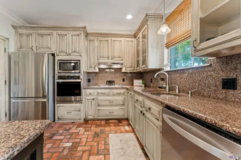 $500,000 | 10222 Sagefield Drive, Baton Rouge, LA 70818