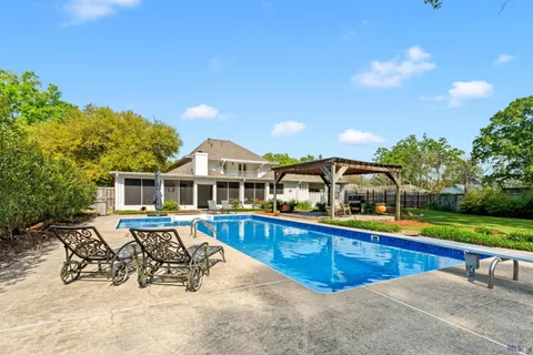 $500,000 | 10222 Sagefield Drive, Baton Rouge, LA 70818