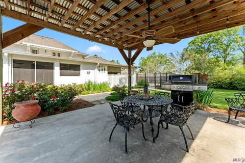 $500,000 | 10222 Sagefield Drive, Baton Rouge, LA 70818