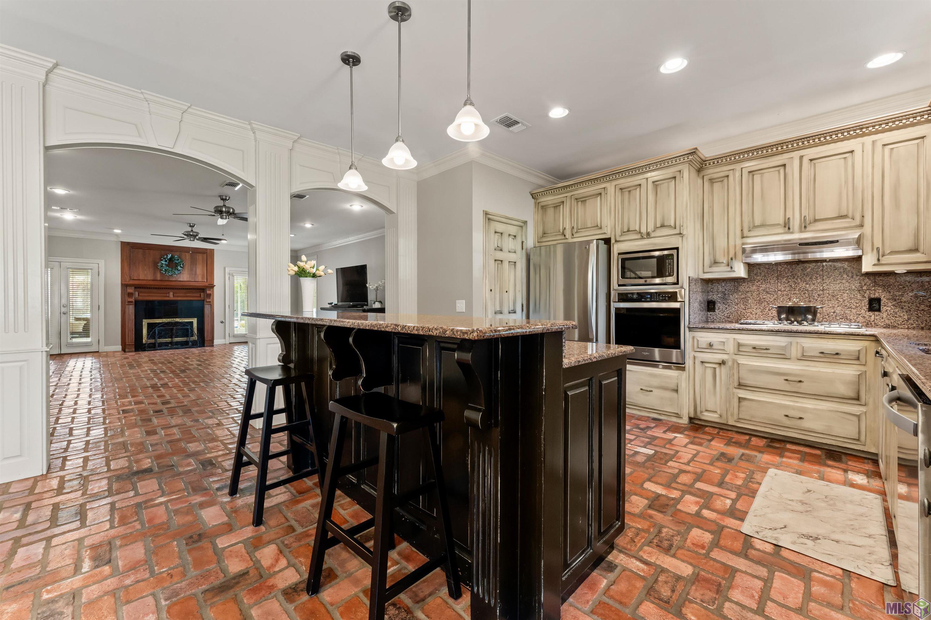 10222 Sagefield Drive Baton Rouge, LA 70818 - Photo 10 of 52