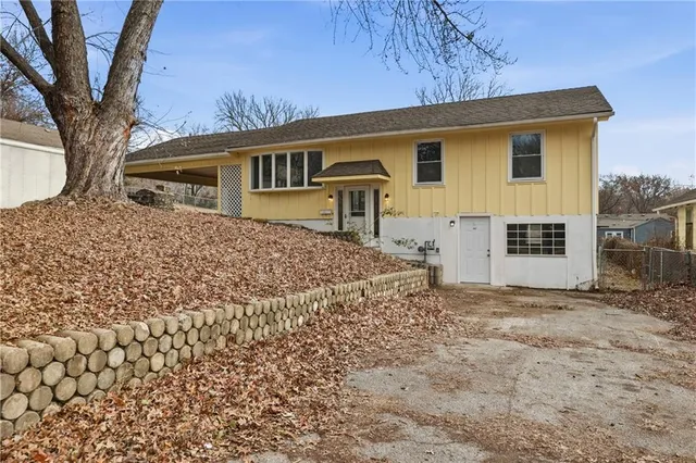 $199,900 | 111 North Ditzler Avenue, Independence, MO 64053