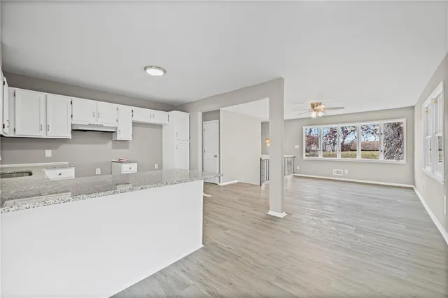 $199,900 | 111 North Ditzler Avenue, Independence, MO 64053