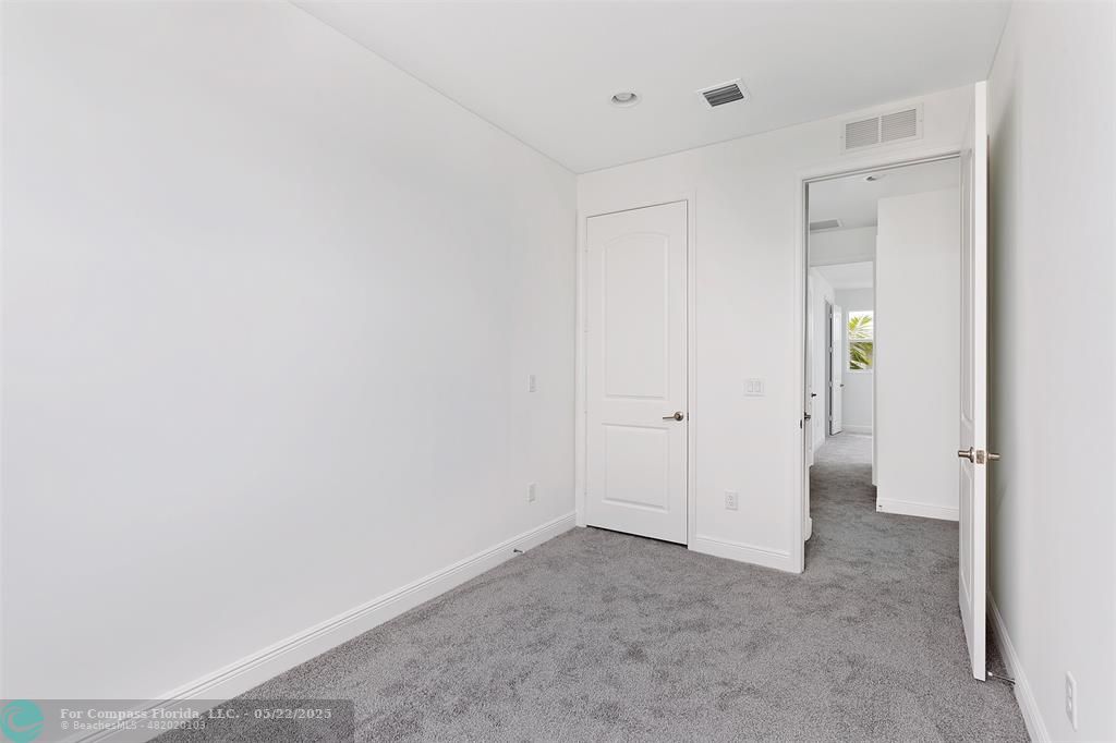 6965 Pines Circle, Unit 29 Pompano Beach, FL 33073 - Photo 20 of 27