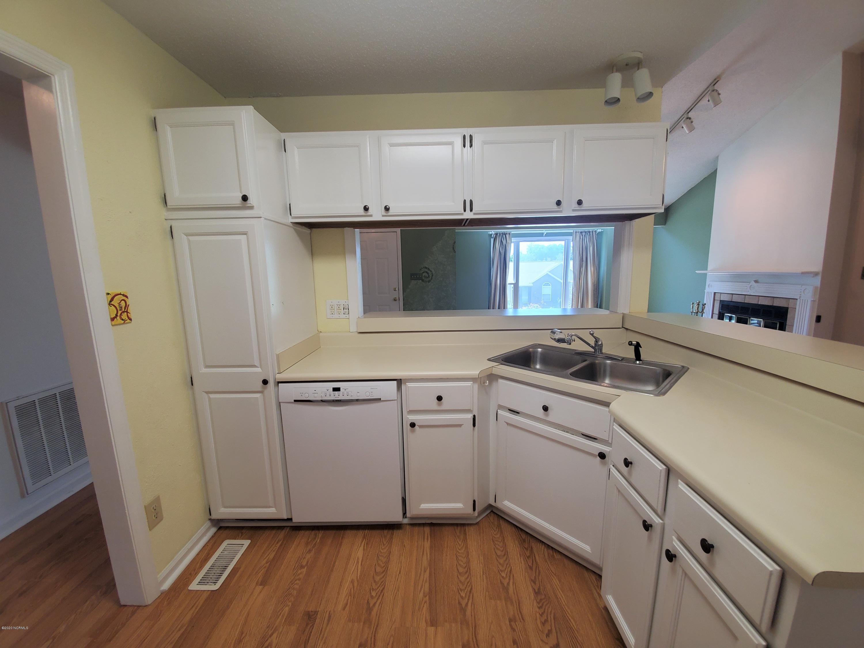 640 Riva Ridge Road Sneads Ferry, NC 28460 - Photo 7 of 26 Kitchen 2