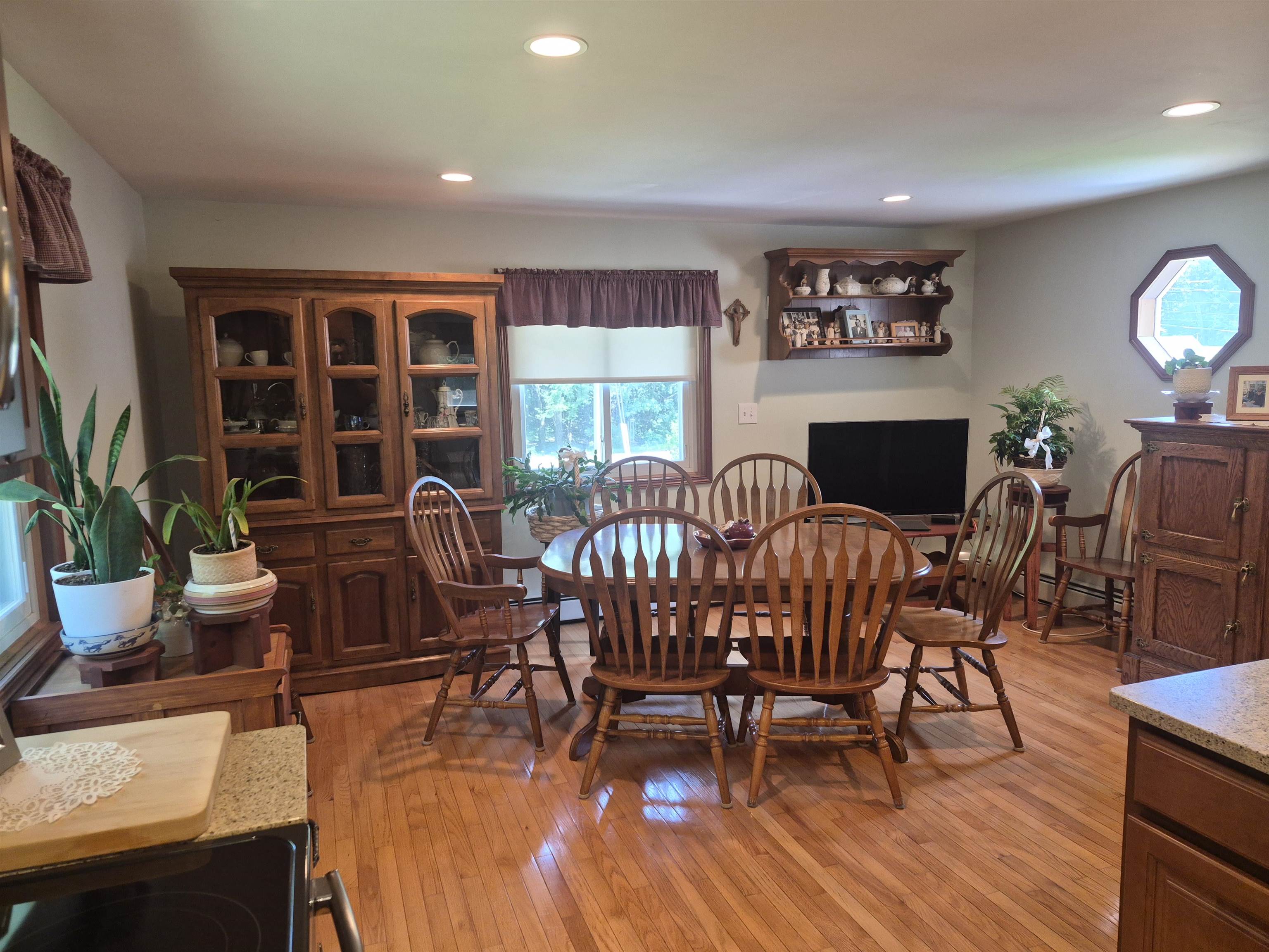 108 Newton Road Plaistow, NH 03865 - Photo 7 of 30