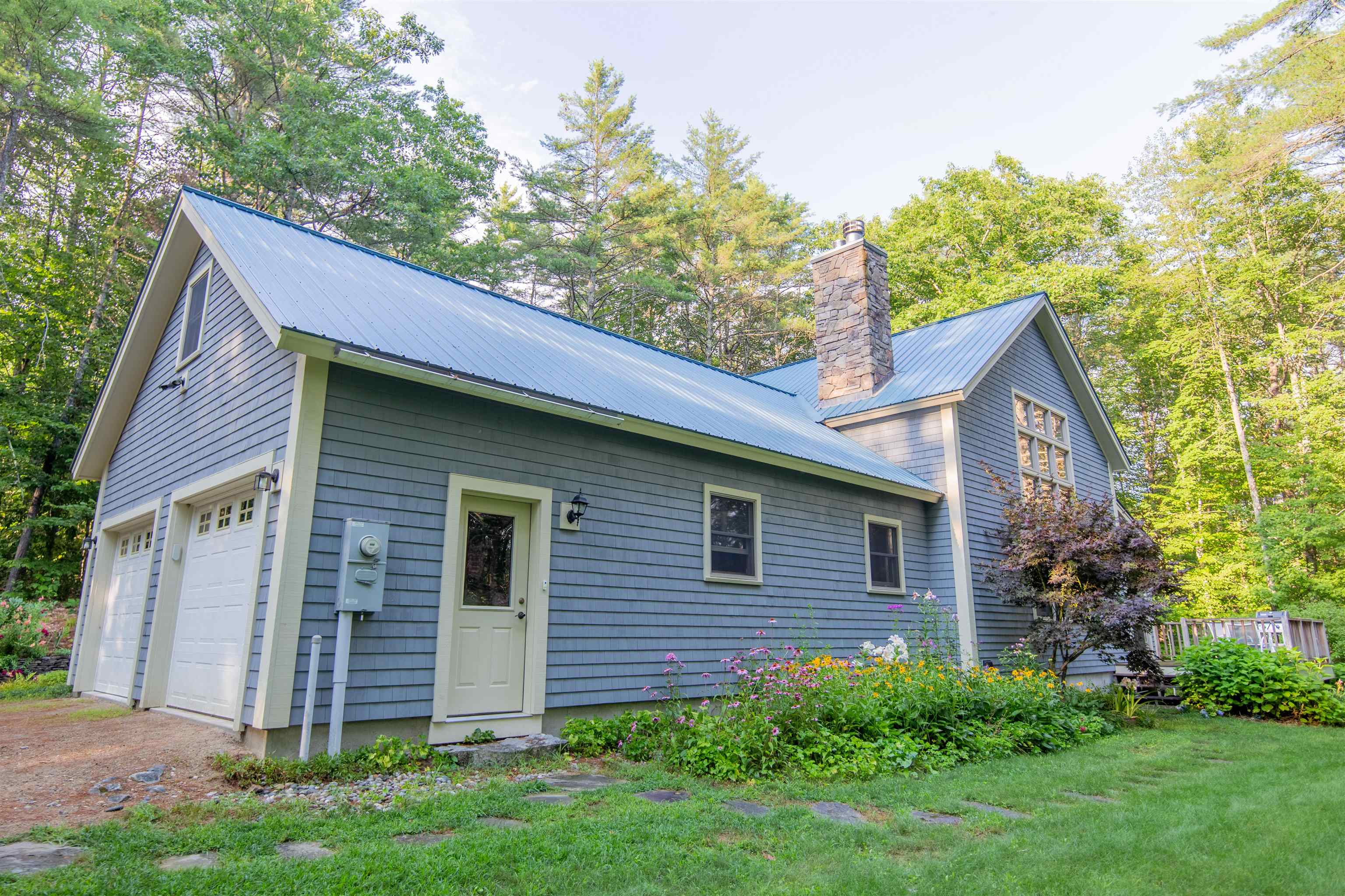 898 Bunker Hill Road Tamworth, NH 03883 - Photo 3 of 60