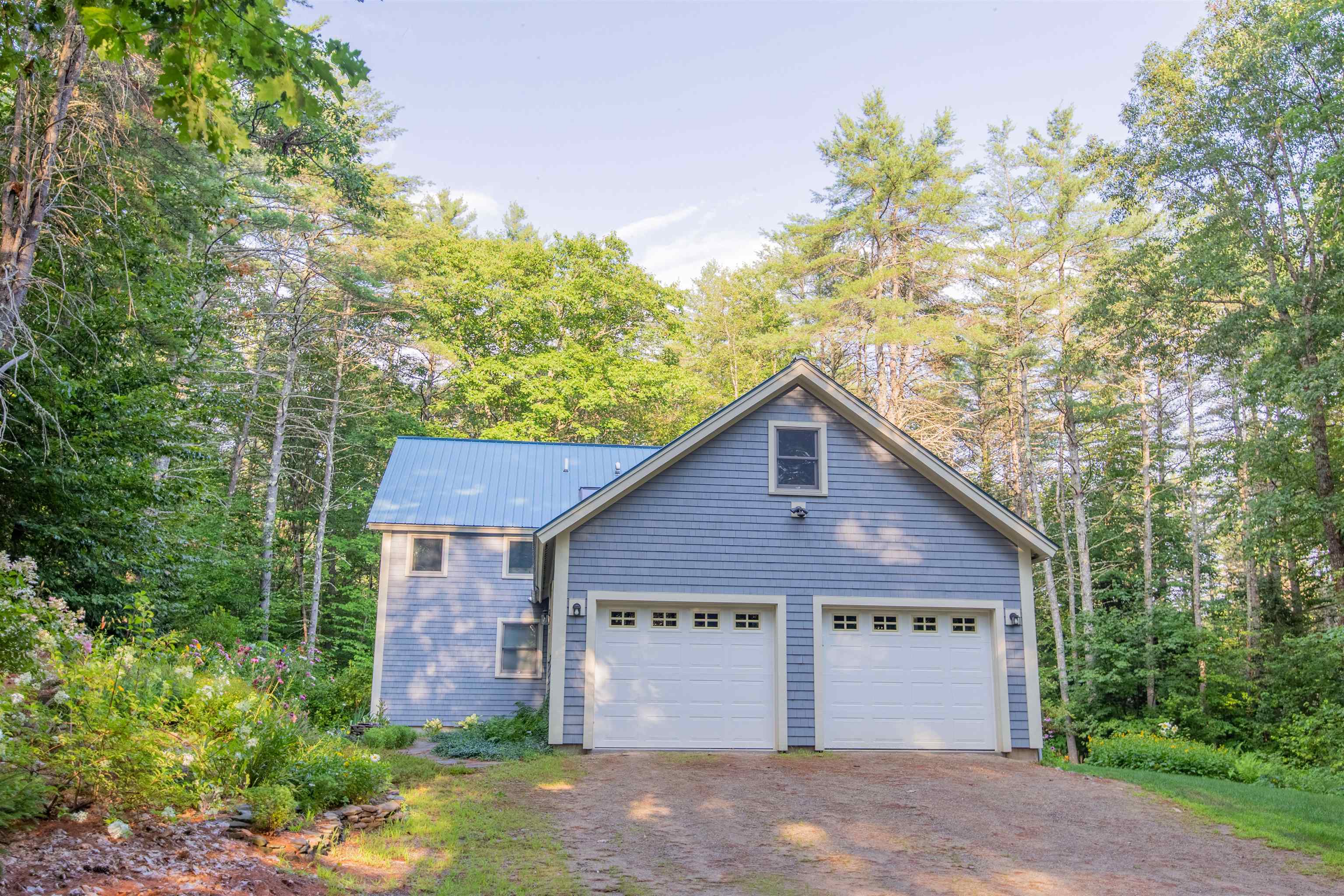 898 Bunker Hill Road Tamworth, NH 03883 - Photo 4 of 60