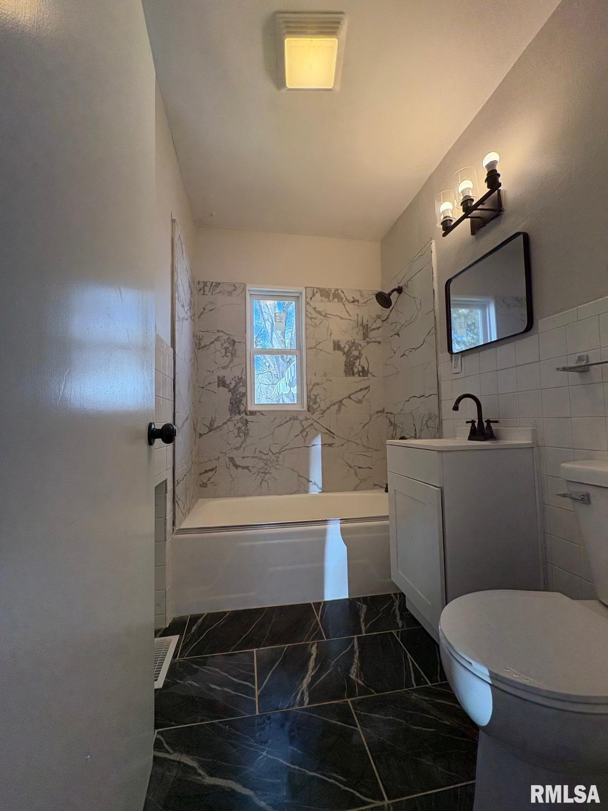 3229 East Enos Avenue Springfield, IL 62702 - Photo 18 of 28