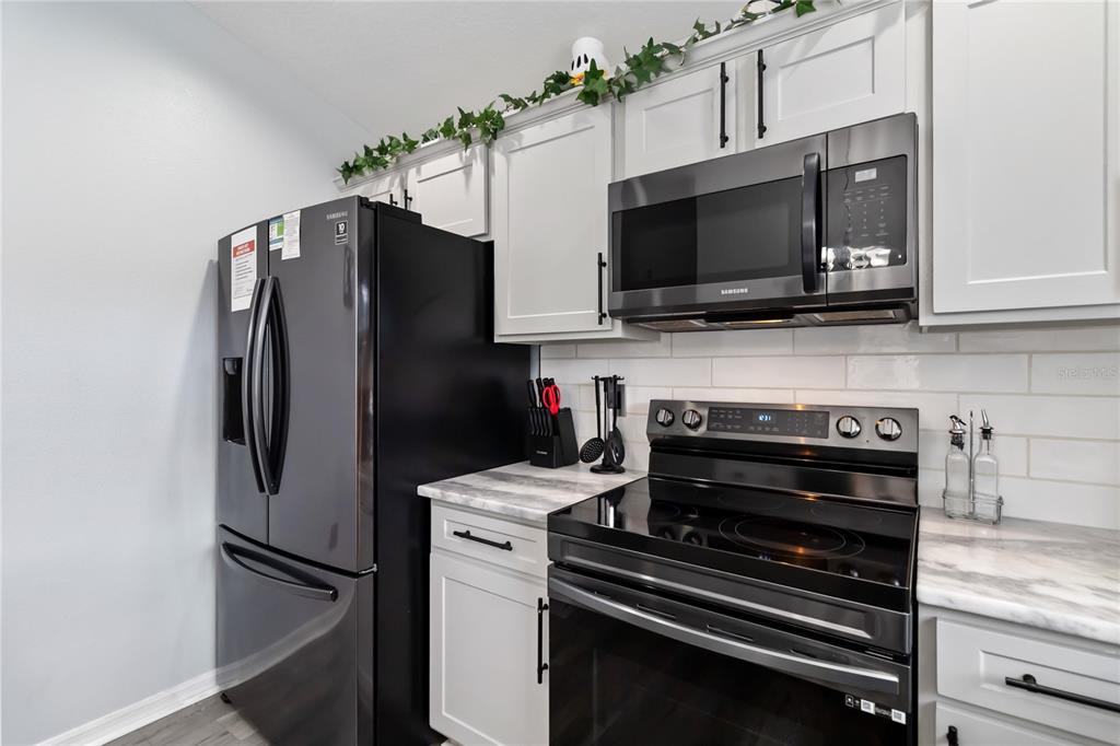 205 Hummingbird Pass Davenport, FL 33896 - Photo 19 of 48