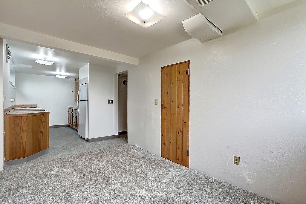 17025 12th Place Southwest Normandy Park, WA 98166 - Photo 17 of 18 Gallery Image 17