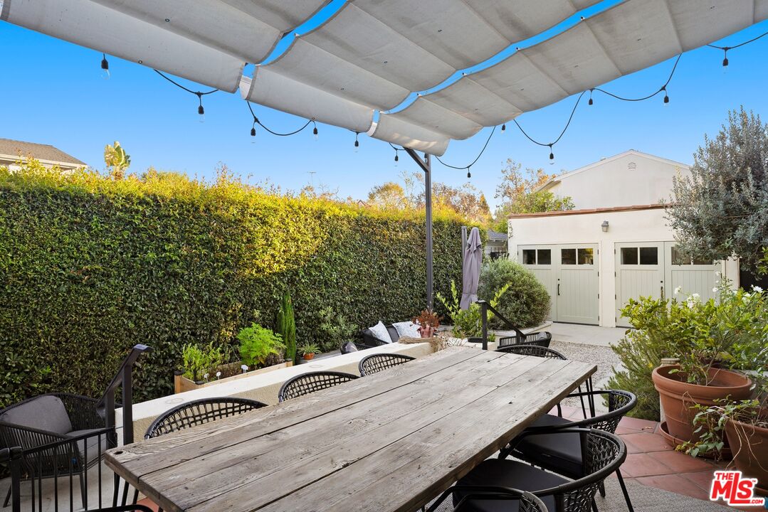 6502 Commodore Sloat Drive Los Angeles, CA 90048 - Photo 16 of 31