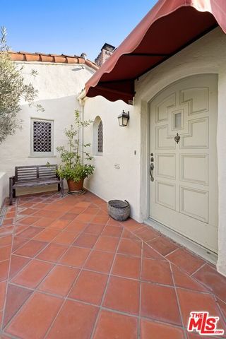 $2,300,000 | 6502 Commodore Sloat Drive, Los Angeles, CA 90048