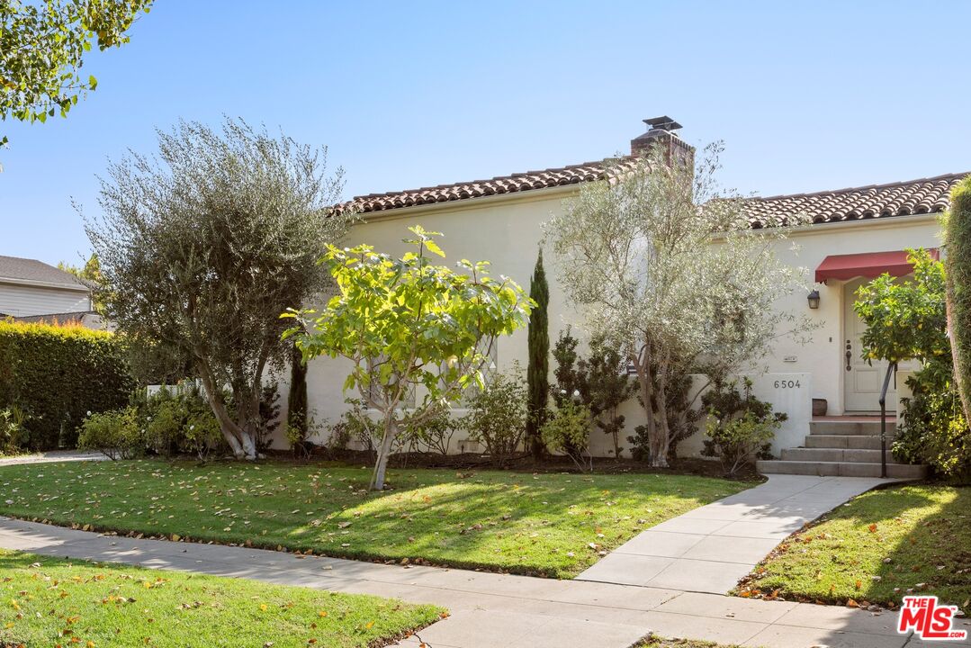 6502 Commodore Sloat Drive Los Angeles, CA 90048 - Photo 2 of 31