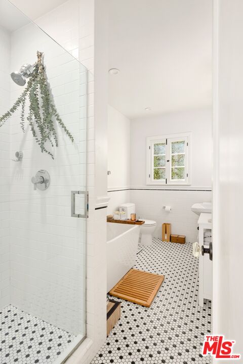 6502 Commodore Sloat Drive Los Angeles, CA 90048 - Photo 27 of 31