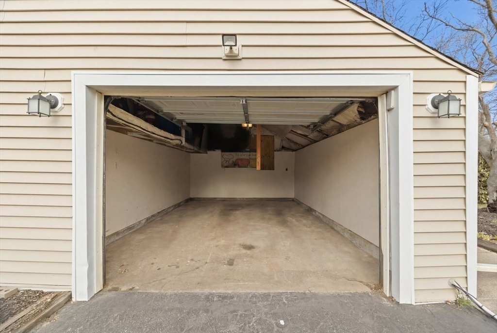 25 Winward Street Fall River, MA 02724 - Photo 34 of 42