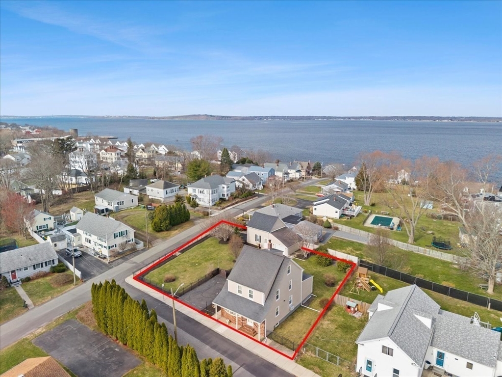 25 Winward Street Fall River, MA 02724 - Photo 4 of 42