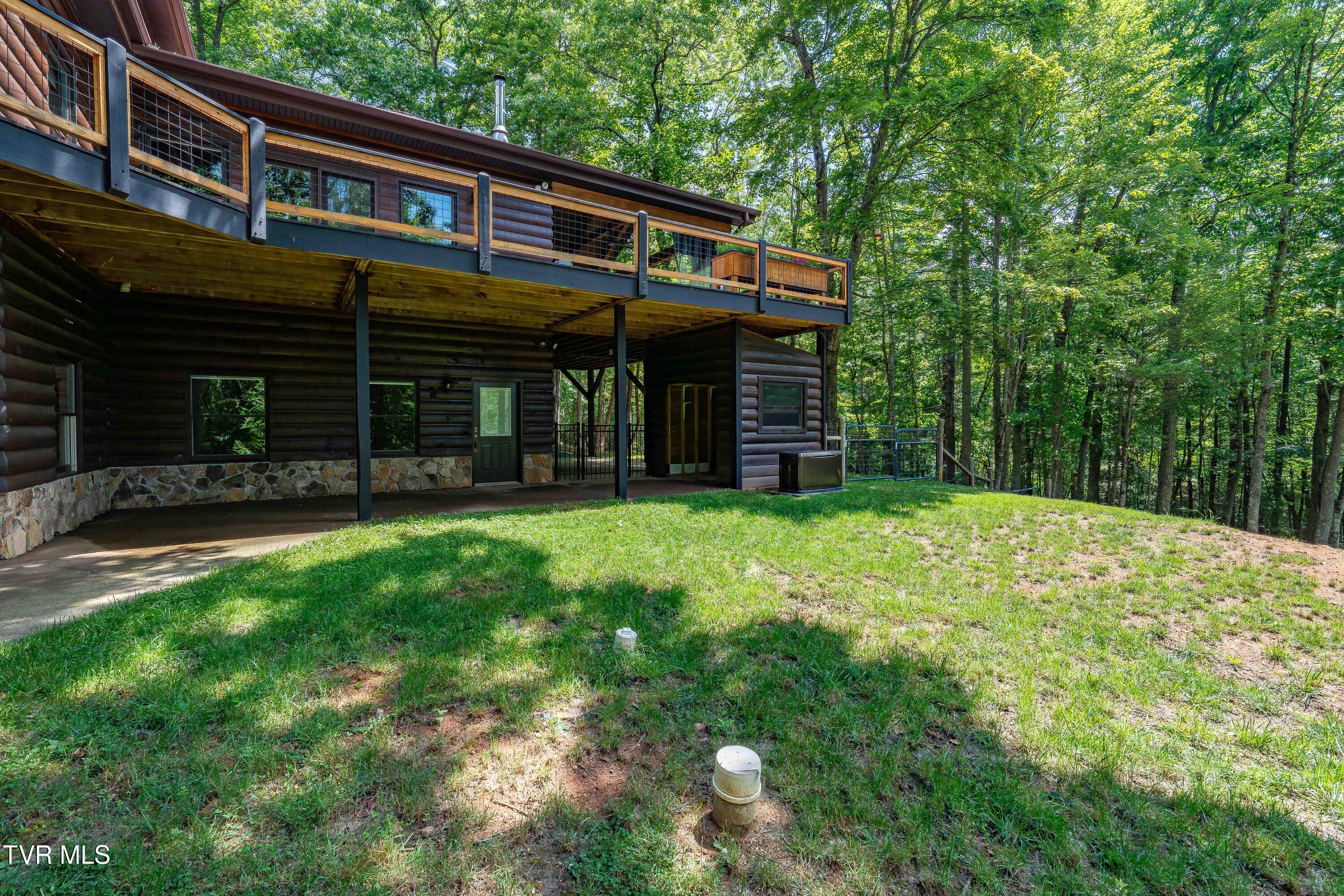 191 Bear Ridge Drive Butler, TN 37640 - Photo 69 of 80 191 Bear Ridge Dr (30 of 80)