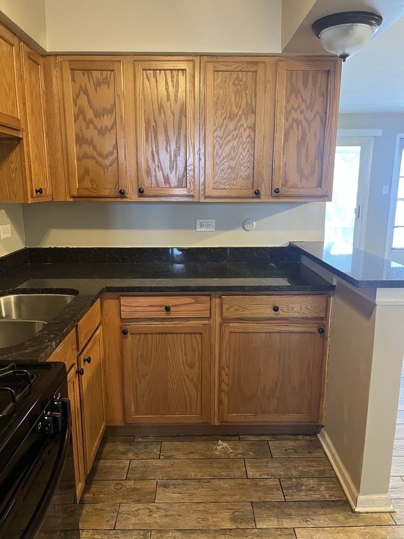 14601 Keystone Avenue, Unit B4 Midlothian, IL 60445 - Photo 6 of 8