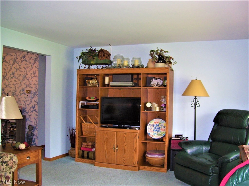 18 North Hickin Street Rittman, OH 44270 - Photo 4 of 26