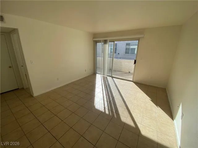 $1,100 | 5196 Mandalay Springs Drive, Unit 201, Las Vegas, NV 89120