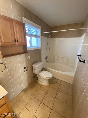 $1,100 | 5196 Mandalay Springs Drive, Unit 201, Las Vegas, NV 89120
