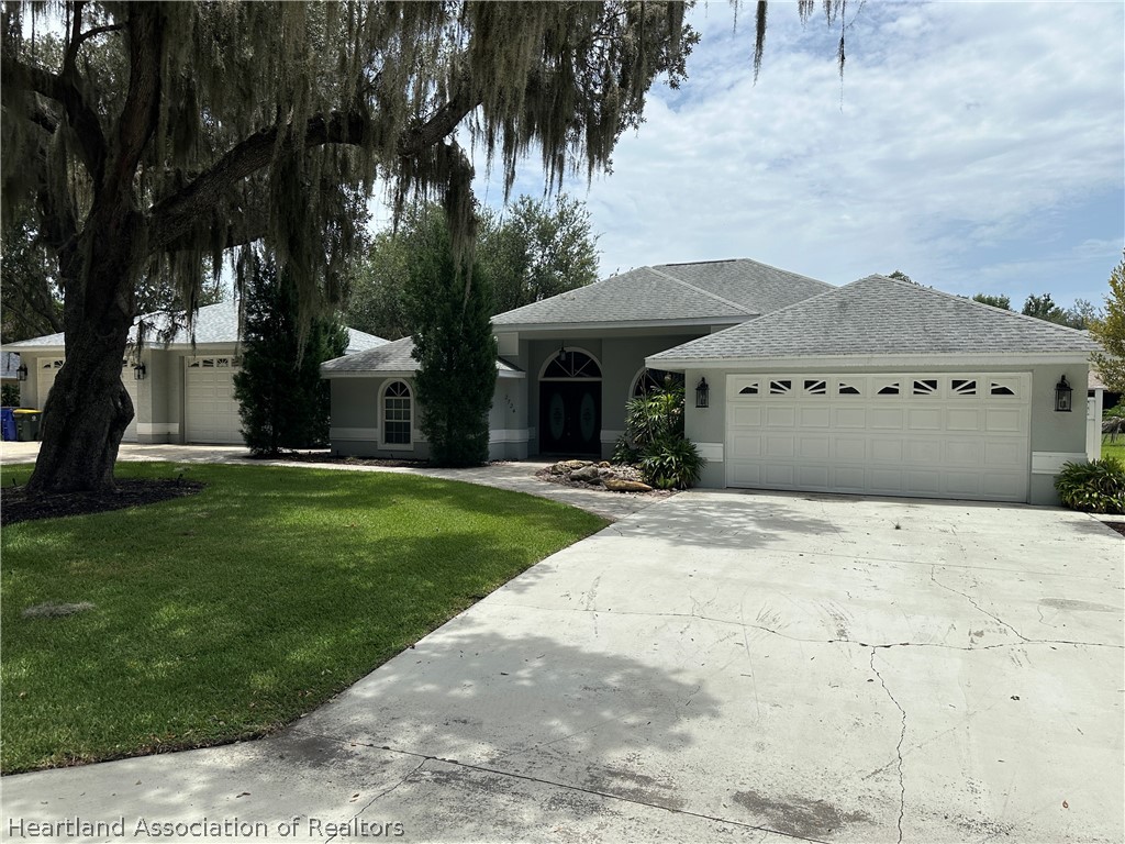 2724 Cheyenne Road Sebring, FL 33875 - Photo 1 of 33