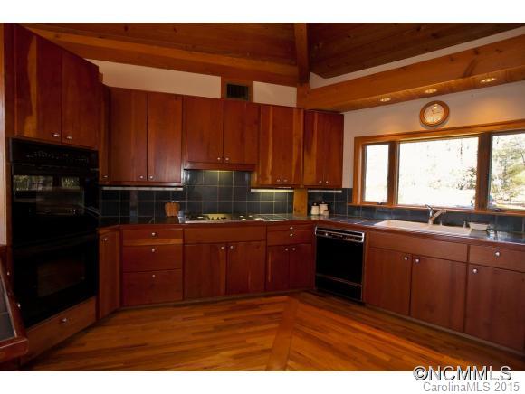 36 Southeast Ridge Road Cashiers, NC 28717 - Photo 16 of 24 Gallery Image 16