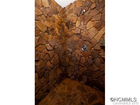 36 Southeast Ridge Road Cashiers, NC 28717 - Photo 22 of 24 Gallery Image 22