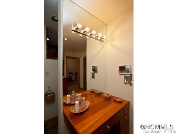 36 Southeast Ridge Road Cashiers, NC 28717 - Photo 23 of 24 Gallery Image 23