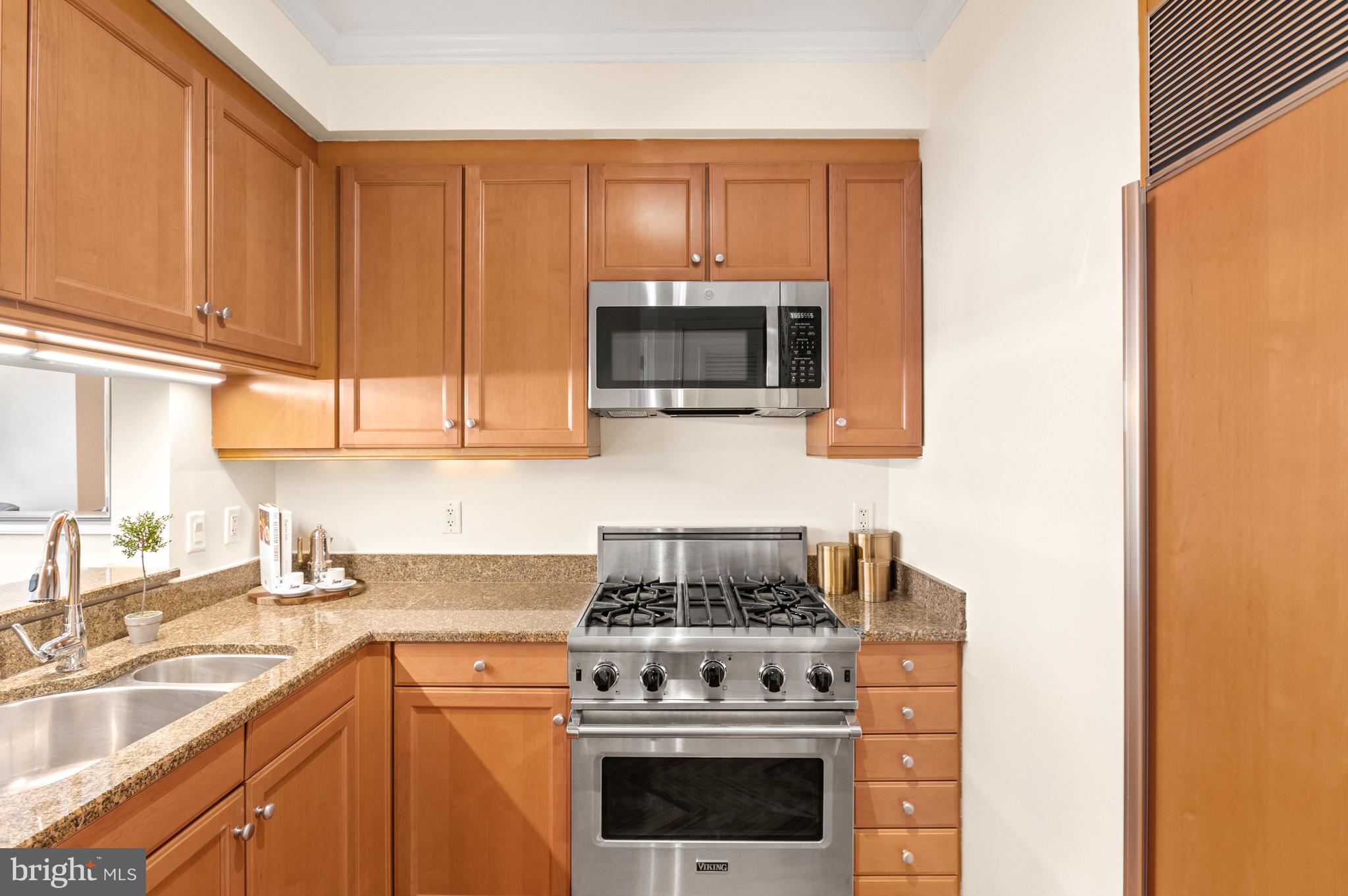 1155 23rd Street Northwest, Unit 3M Washington, DC 20037 - Photo 17 of 21