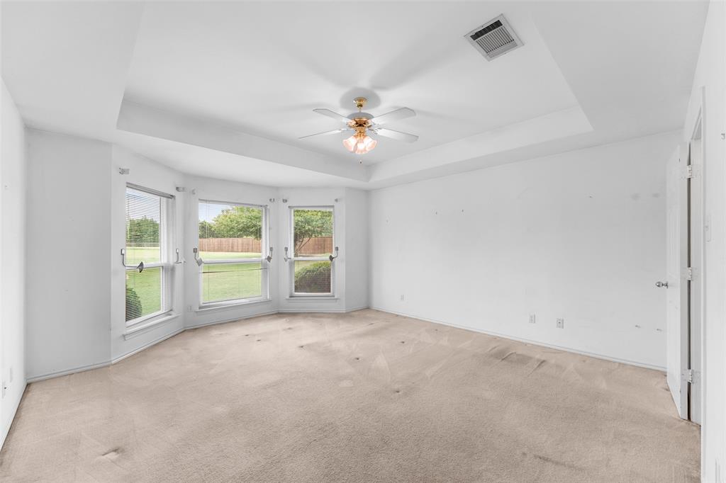 830 South Clinton Lane Midlothian, TX 76065 - Photo 14 of 33