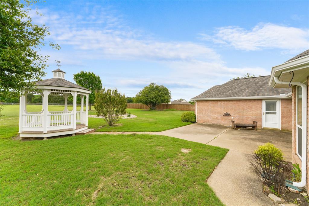 830 South Clinton Lane Midlothian, TX 76065 - Photo 23 of 33