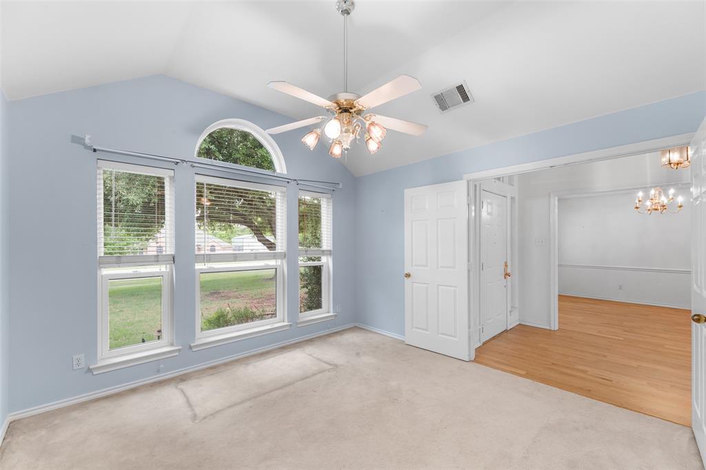 830 South Clinton Lane Midlothian, TX 76065 - Photo 6 of 33